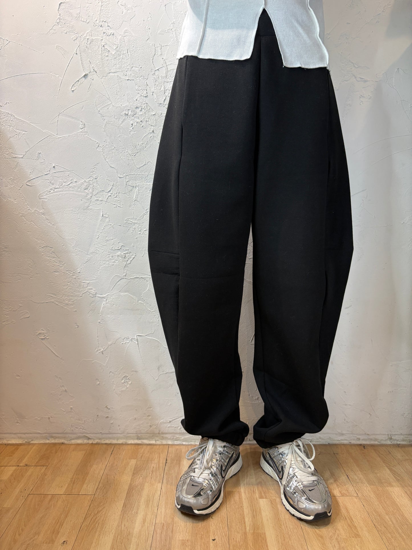 Sporty Cut Pants
