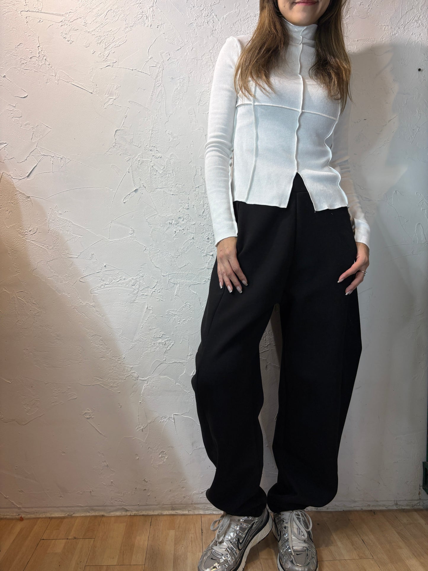 Sporty Cut Pants