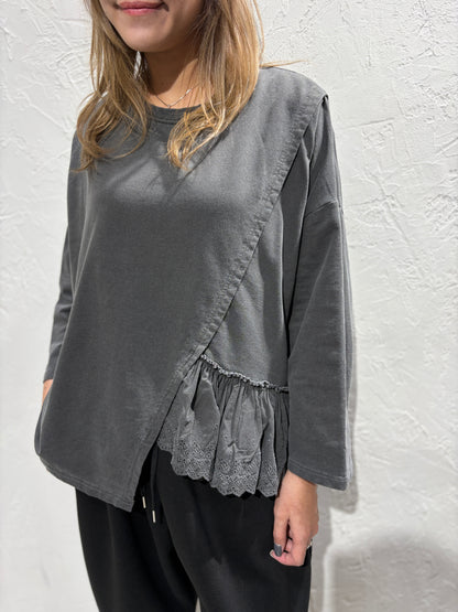 Embroidery Long Sleeves Top