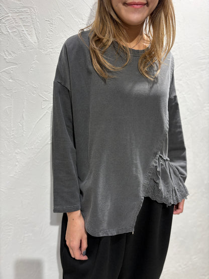 Embroidery Long Sleeves Top