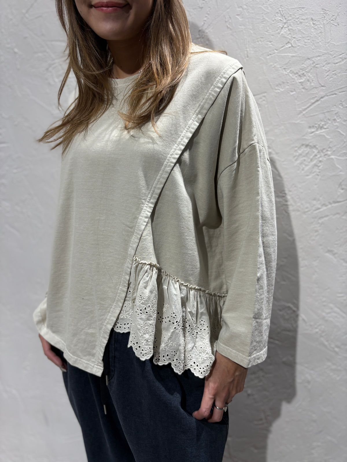 Embroidery Long Sleeves Top