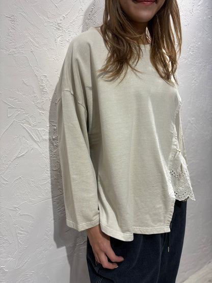 Embroidery Long Sleeves Top