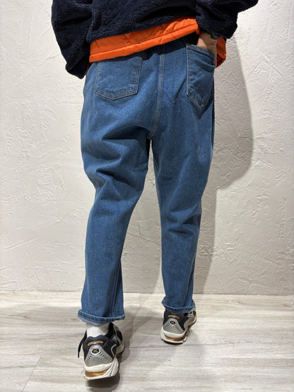 Unisex Slim Cut Jeans