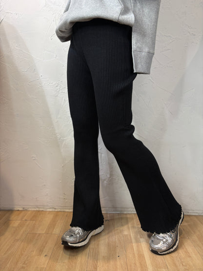 Slim Cut Knit Pants