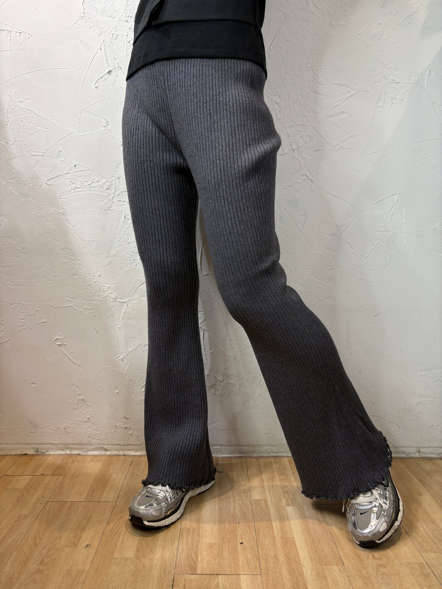Slim Cut Knit Pants