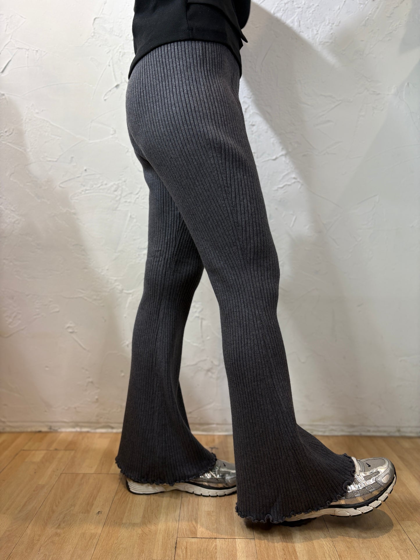 Slim Cut Knit Pants