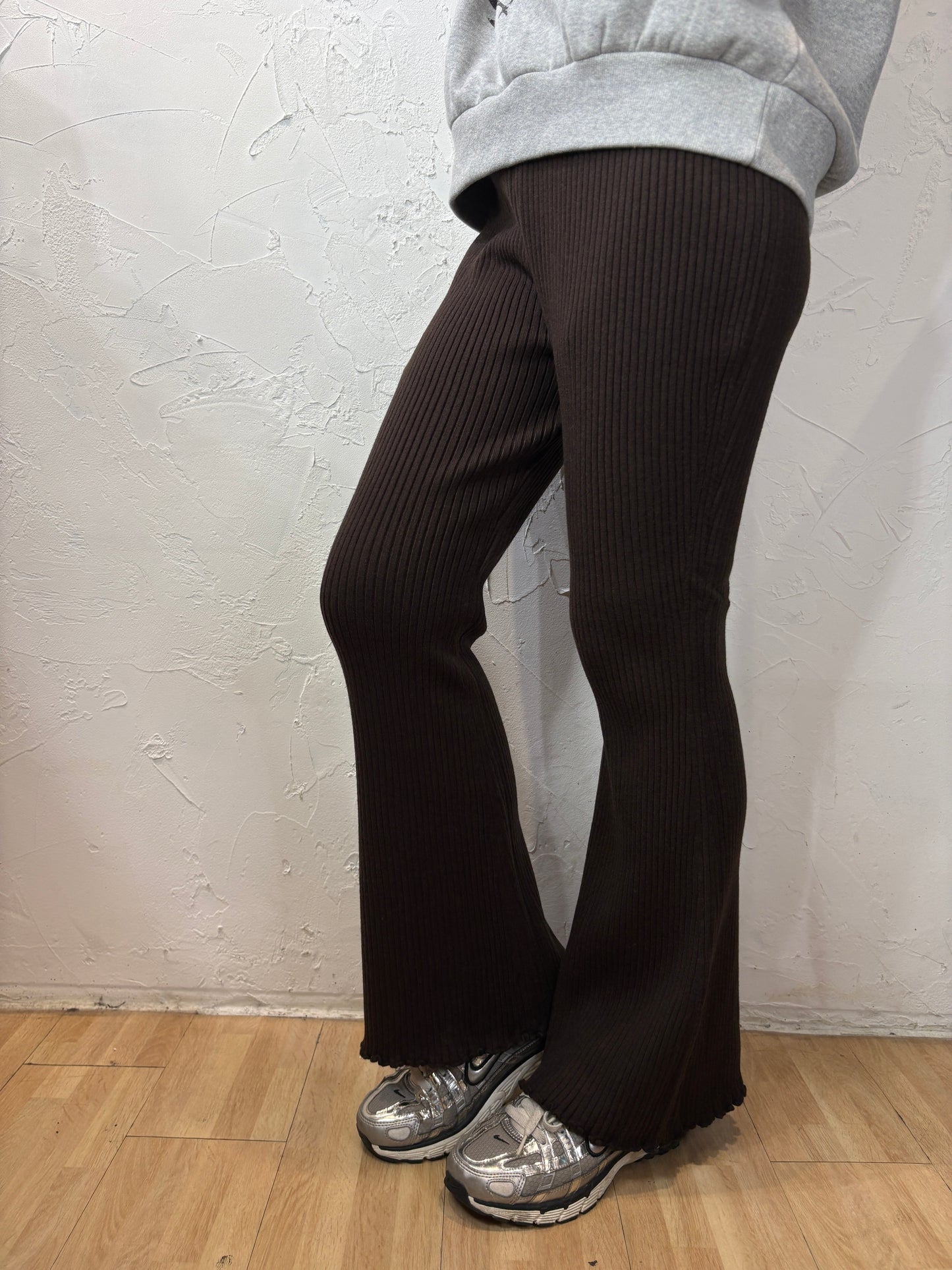 Slim Cut Knit Pants
