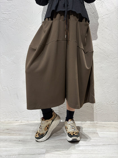 Skirt-like Pocket Pants