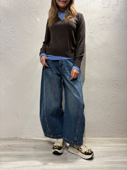 Washed Curved Jeans