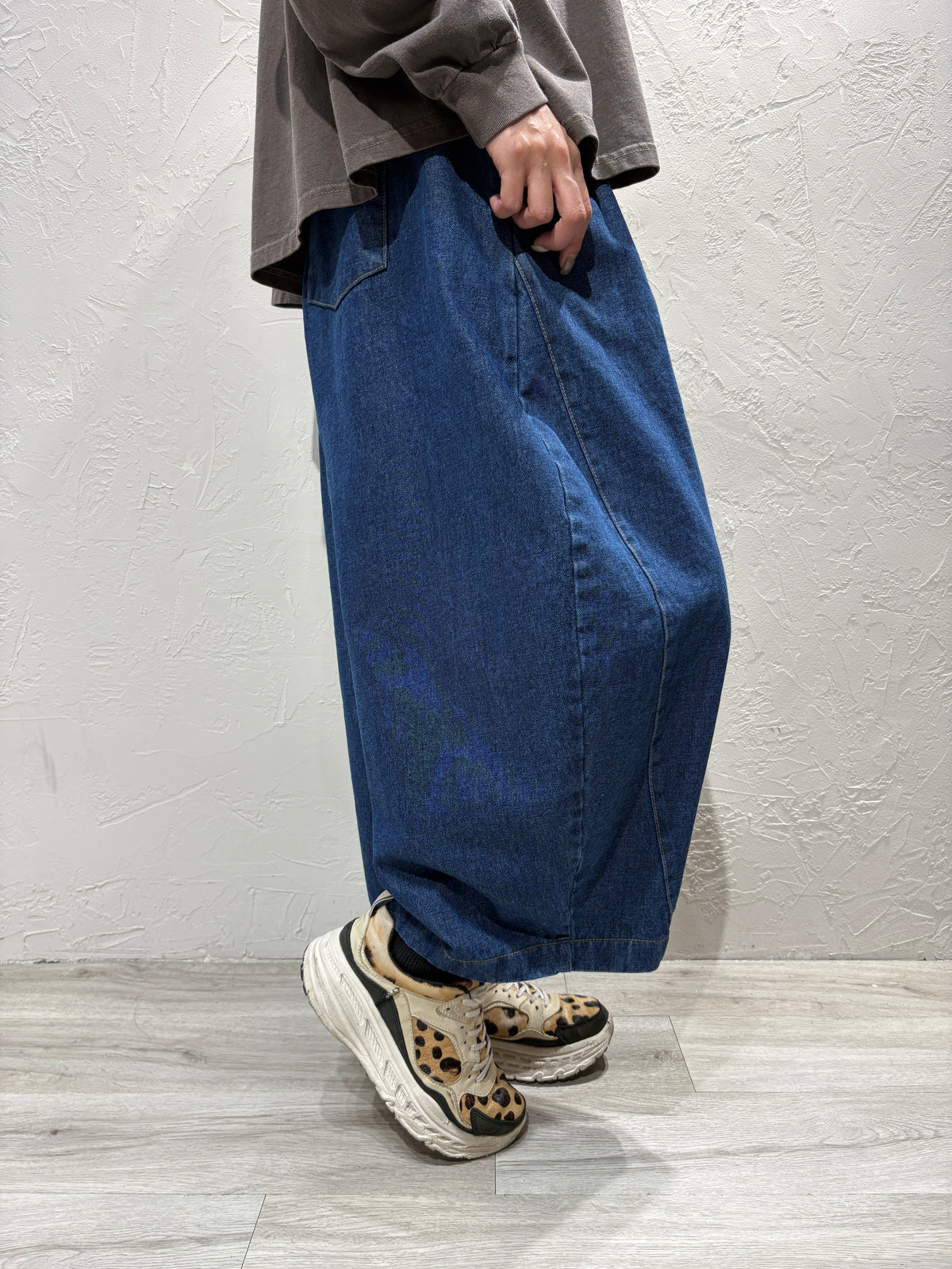 Unisex Balloon Cut Jeans