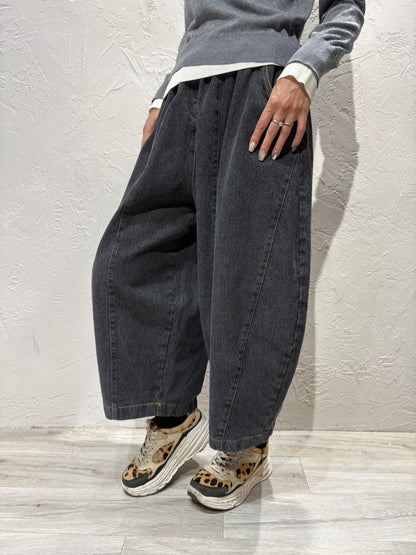 Unisex Balloon Cut Jeans