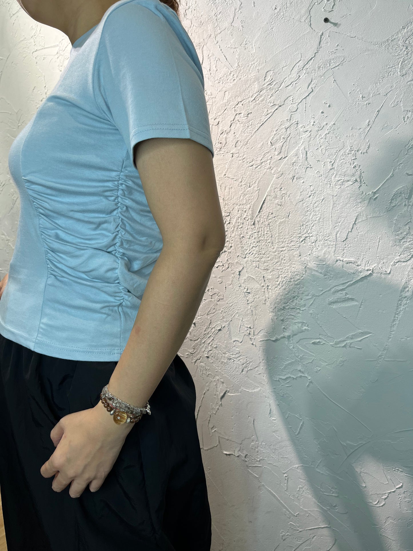 褶皺側邊上衣