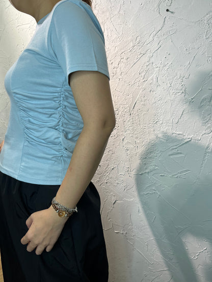 褶皺側邊上衣