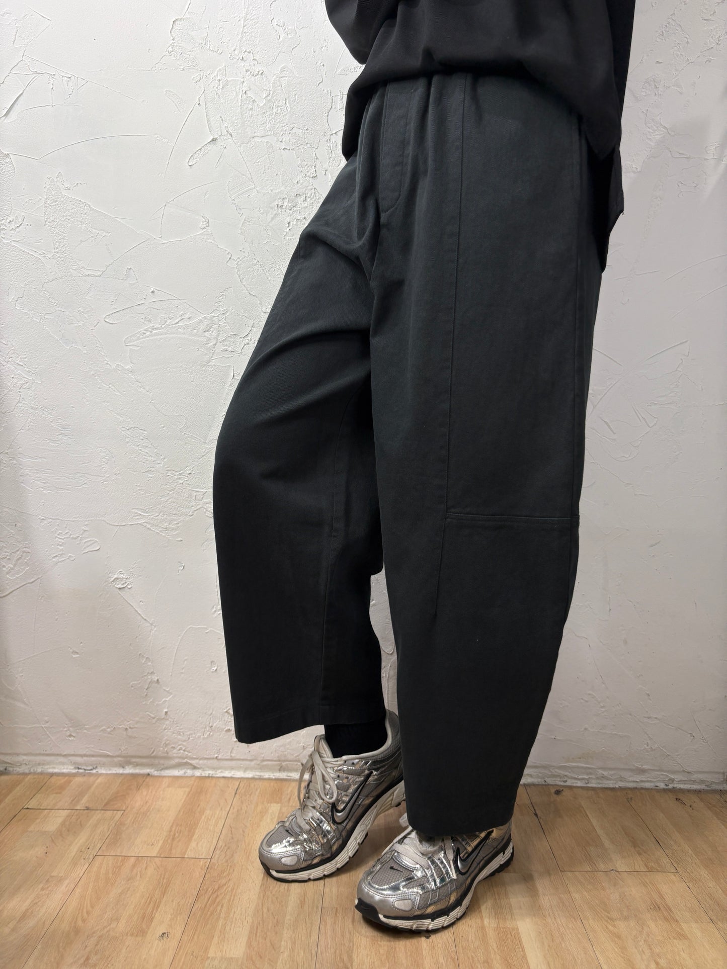 Curved Cut Pants