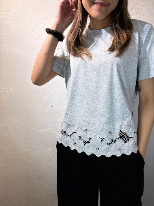 花卉刺繡上衣