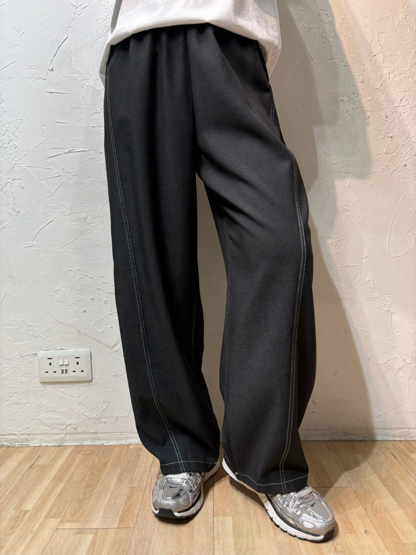 Line Pants