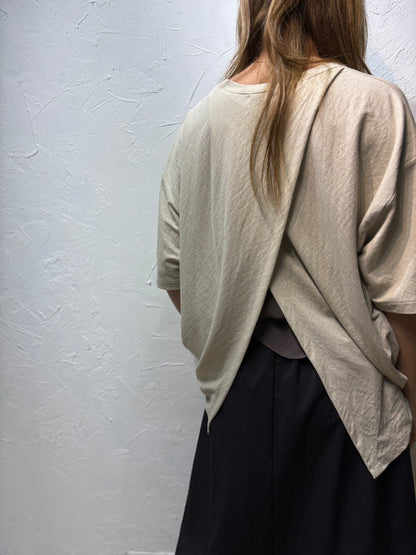 Slit Back Top