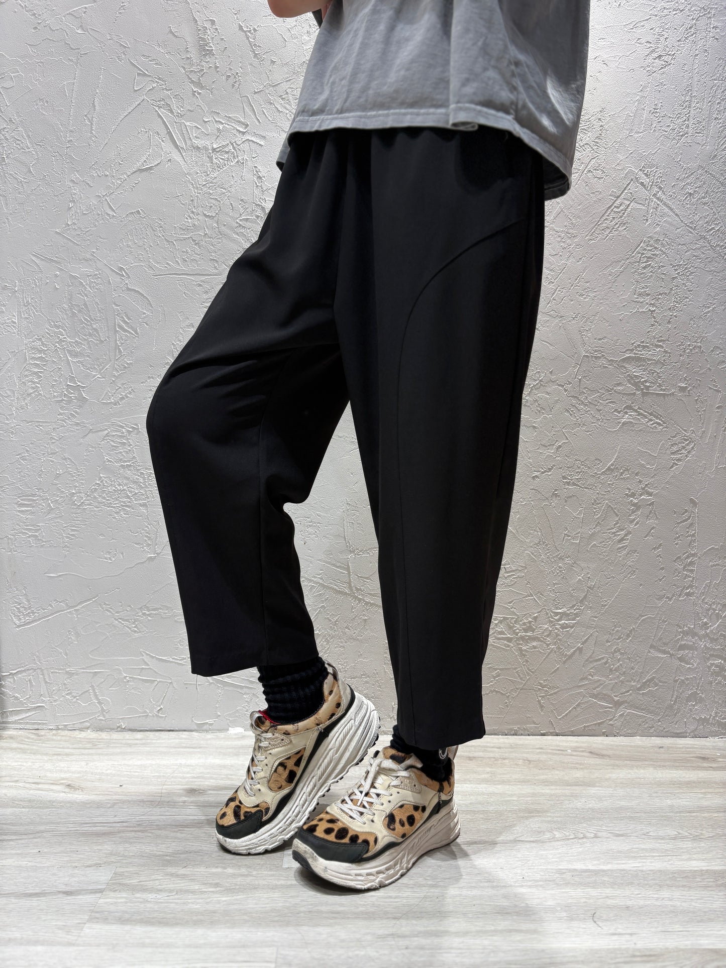 Curved Design Pants