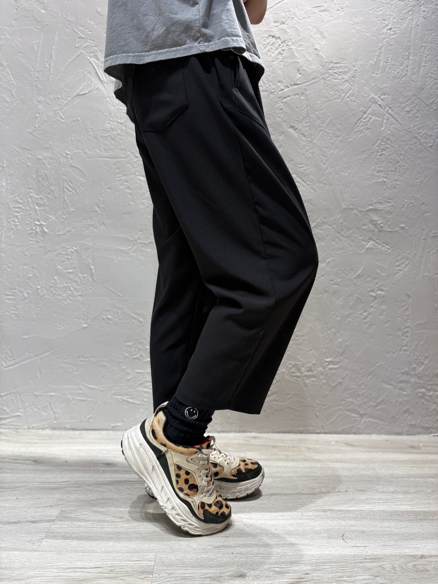 Curved Design Pants