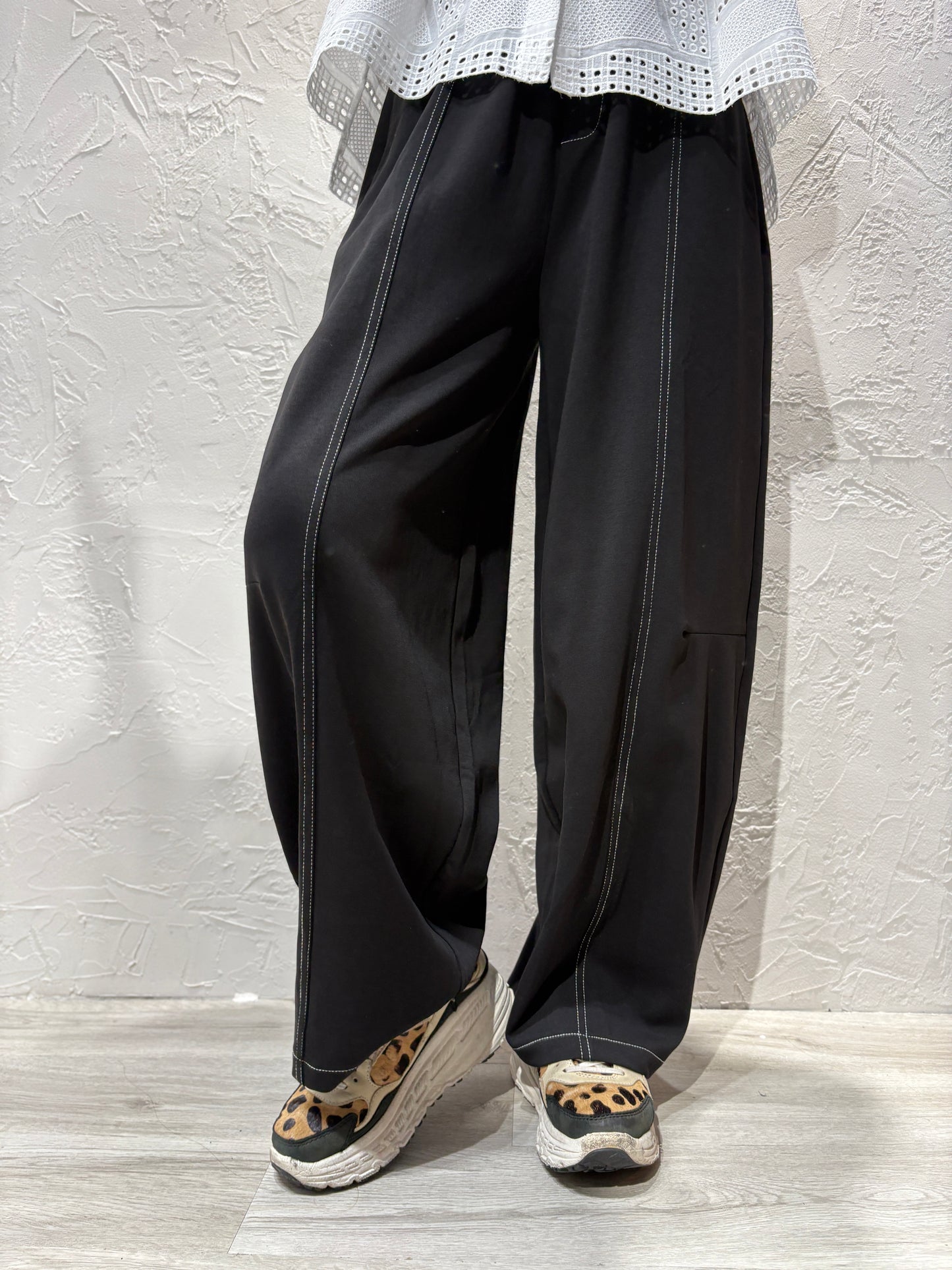 Line Sporty Pants