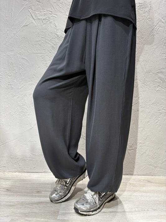 Loose Ankle Banded Pants