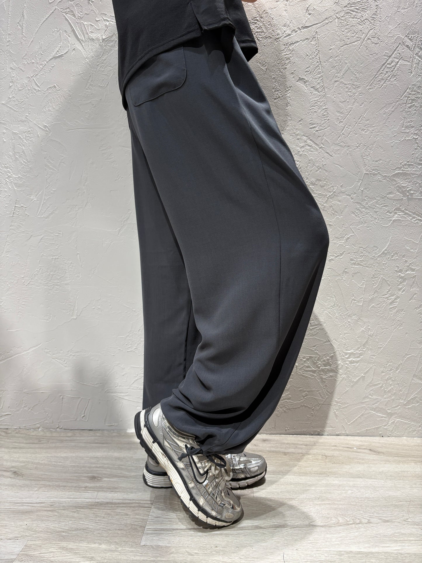 Loose Ankle Banded Pants