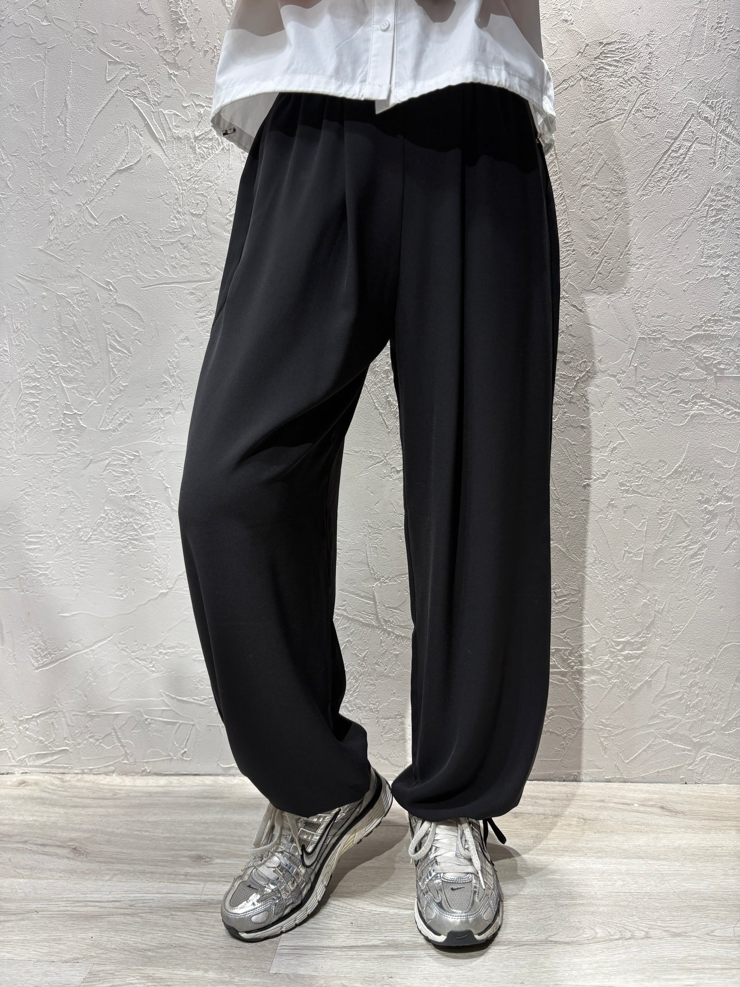 Loose Ankle Banded Pants