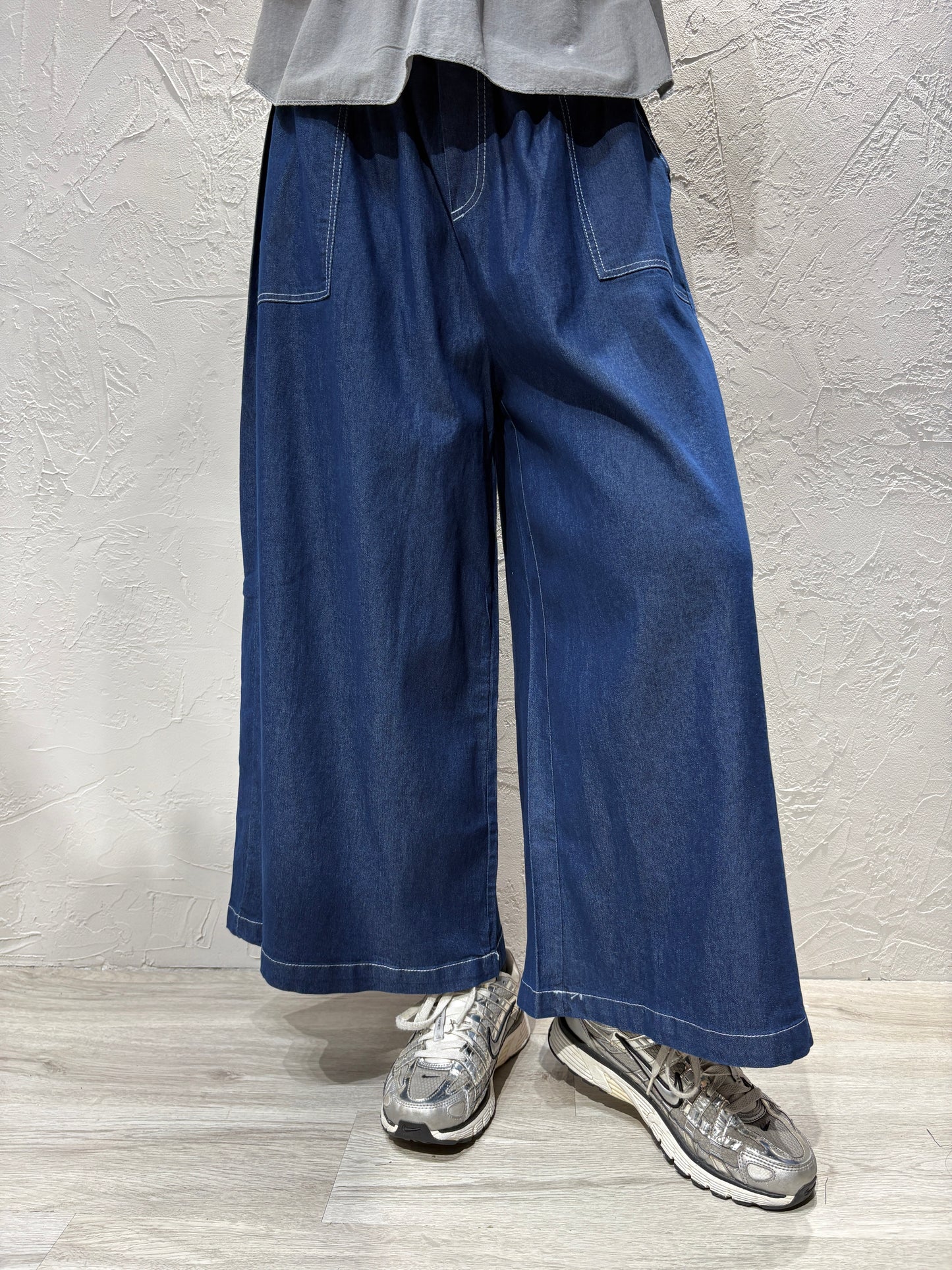 Dash Line Pocket Jeans