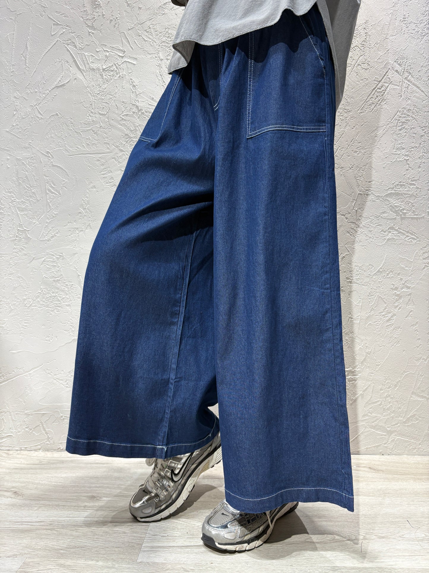 Dash Line Pocket Jeans