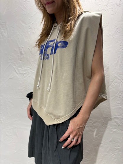 Print Vest Hoodie