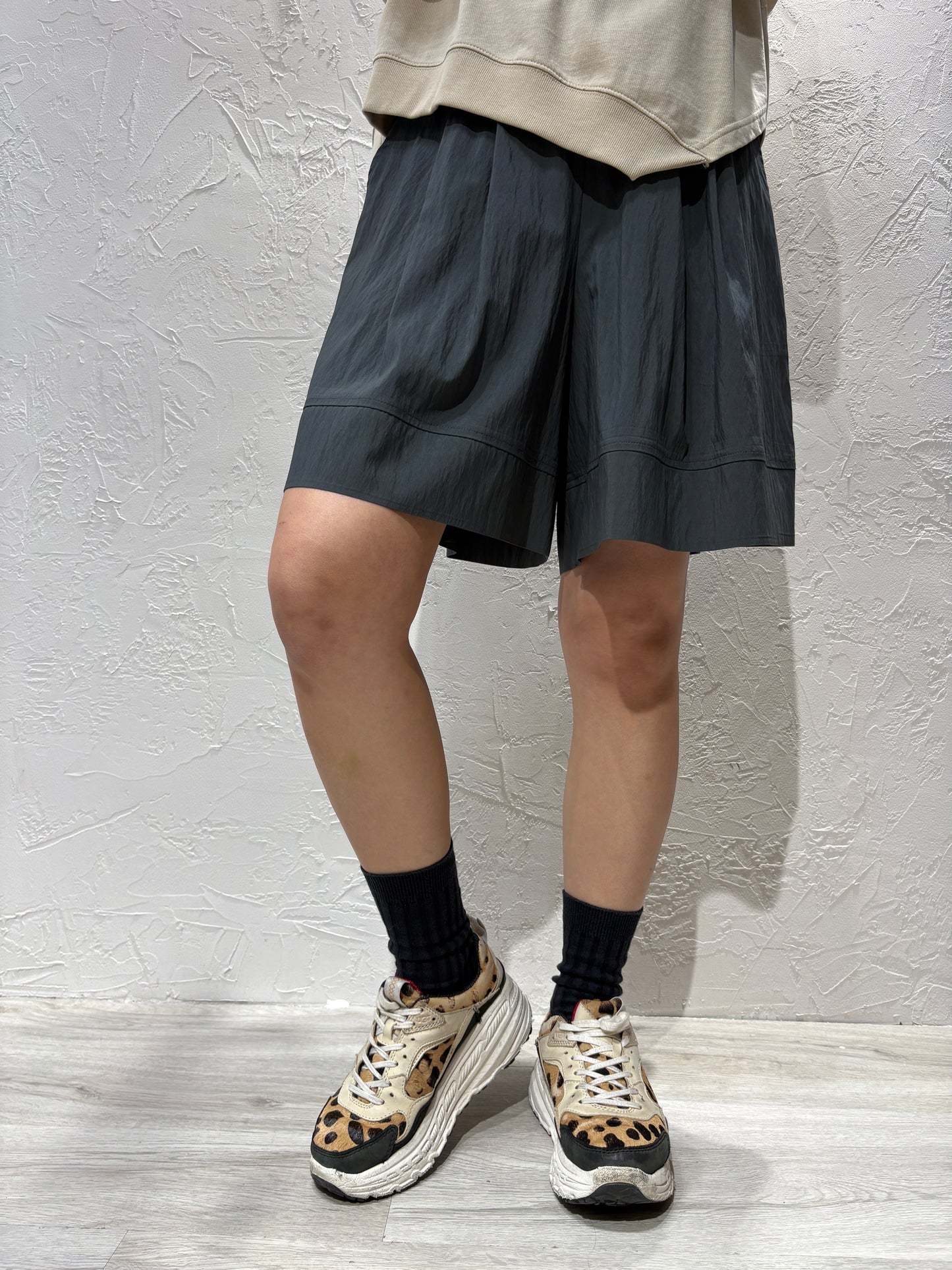 Skirt-like Light Shorts