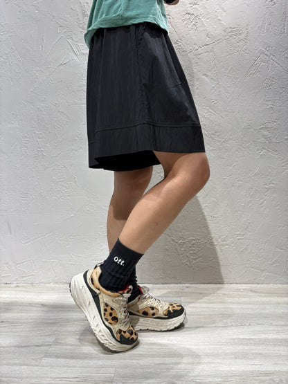 Skirt-like Light Shorts