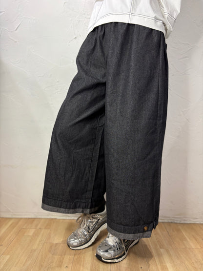 Button Jeans