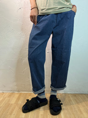 Hanging Legs Jeans