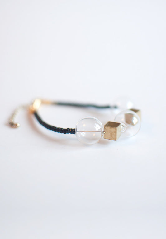 Black Metal Beaded Bracelet - sanwaitsai