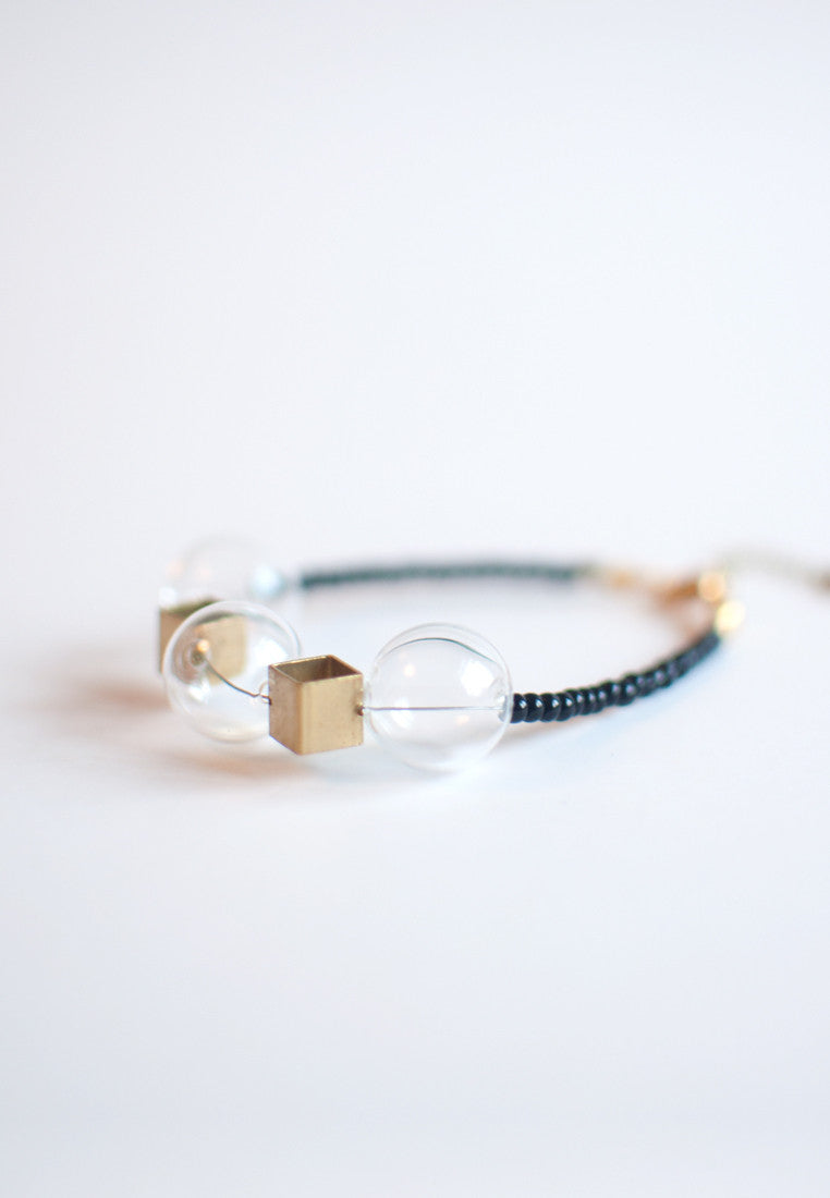 Black Metal Beaded Bracelet - sanwaitsai