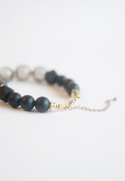 Black Glass Beads Bracelet - sanwaitsai