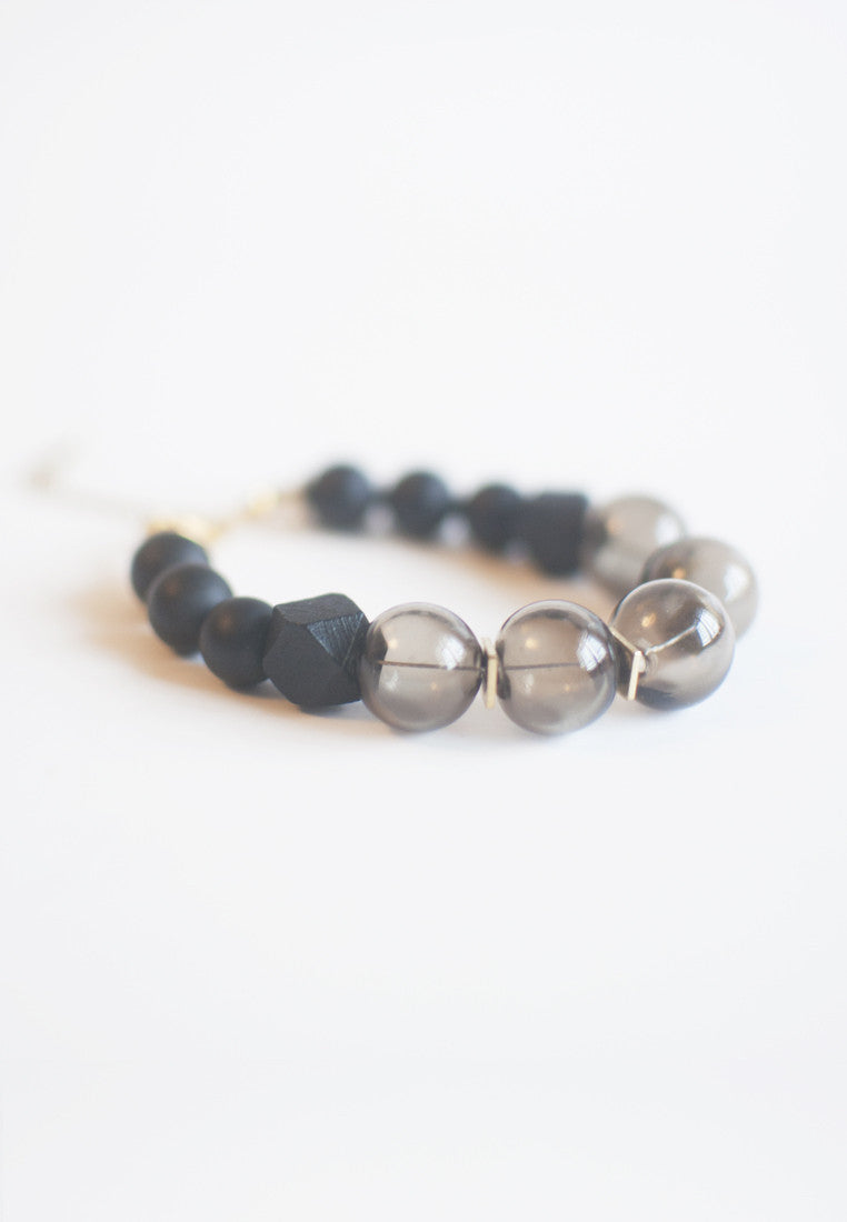 Black Glass Beads Bracelet - sanwaitsai
