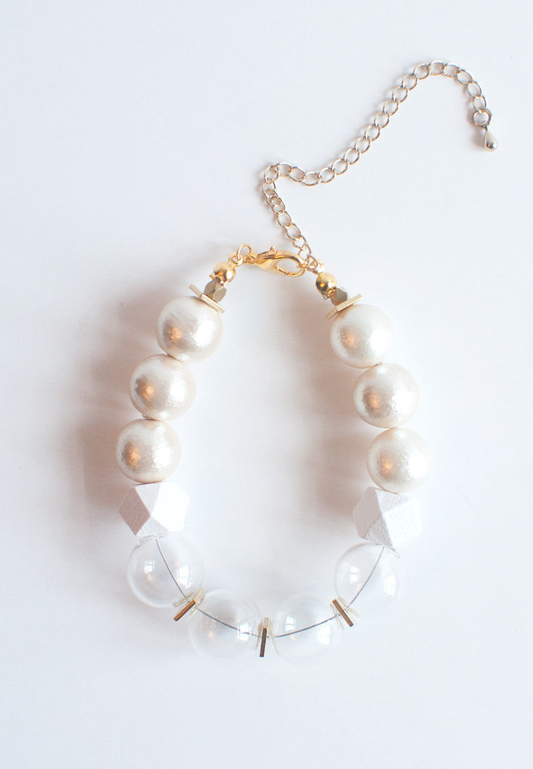 Cotton Beads Glass Bracelet - sanwaitsai