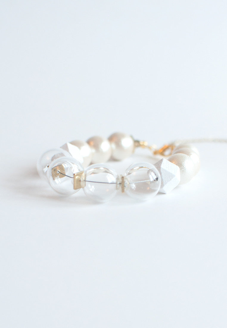 Cotton Beads Glass Bracelet - sanwaitsai