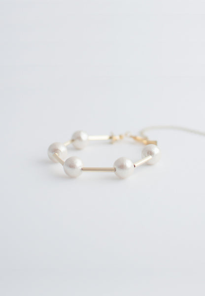 Cotton Pearls Metal Bracelet - sanwaitsai
