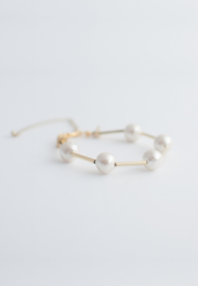Cotton Pearls Metal Bracelet - sanwaitsai