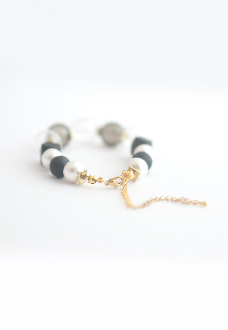 Cotton Pearl Glass Bracelet - sanwaitsai