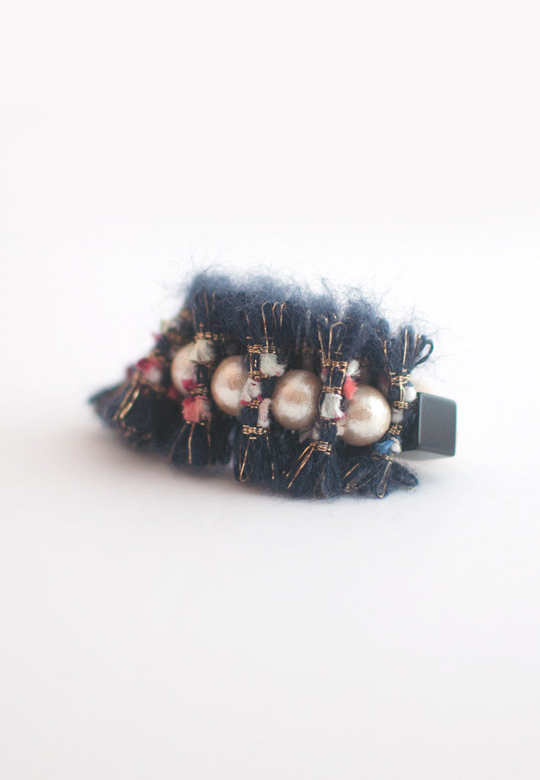 Wool Cotton Pearls Bracelet - sanwaitsai