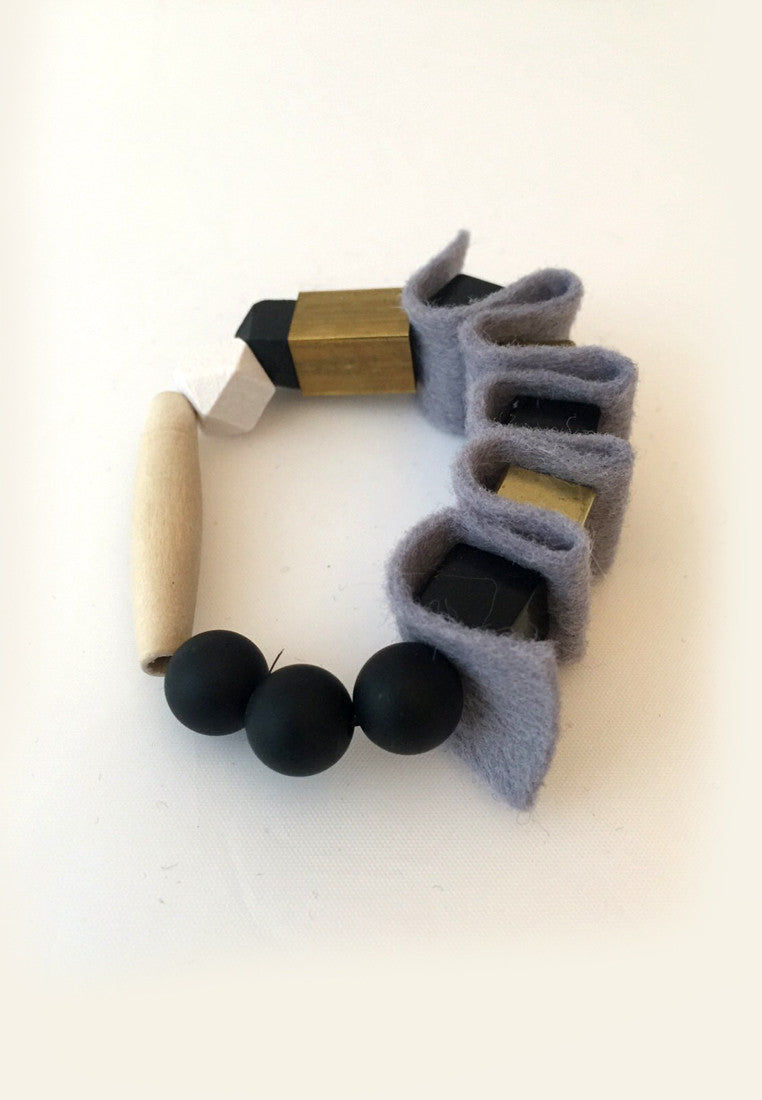 Grey Rubber Band Bracelet - sanwaitsai