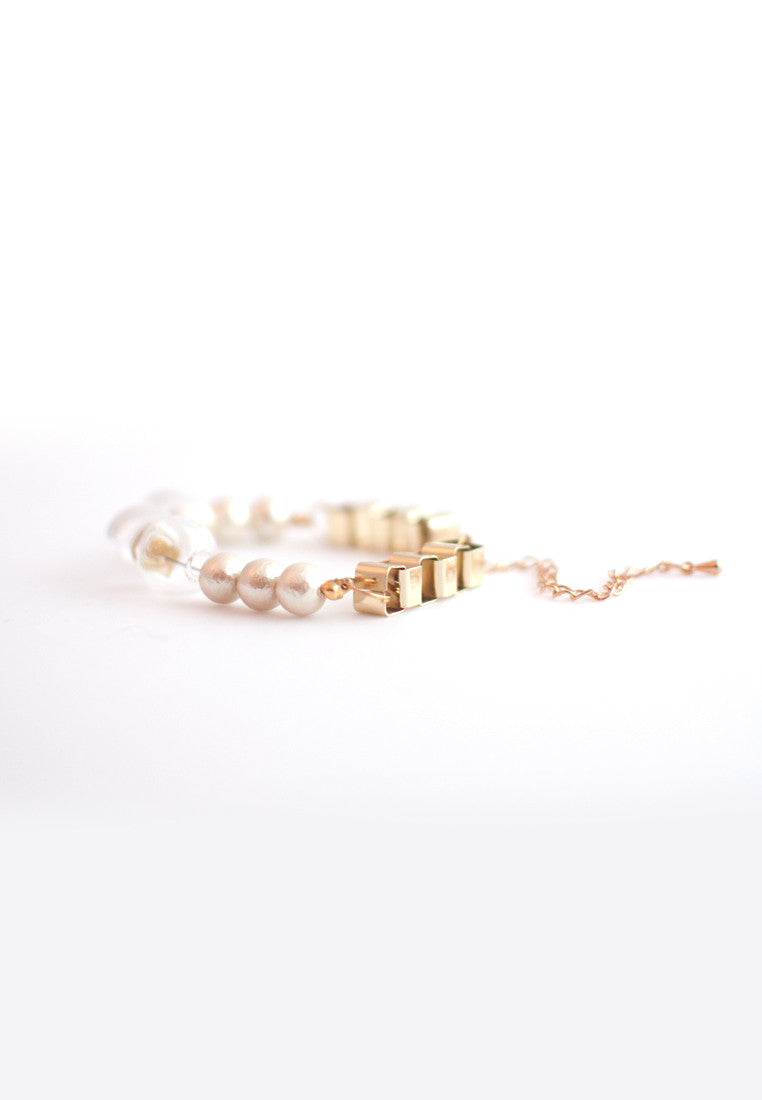 Gold Cotton Pearl Bracelet - sanwaitsai