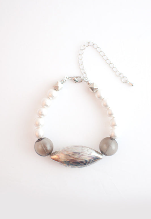 Cotton Pearls Glass Metal Bracelet - sanwaitsai