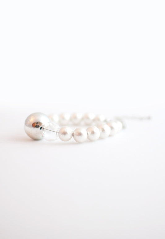 Cotton Pearls Glass Bracelet - sanwaitsai