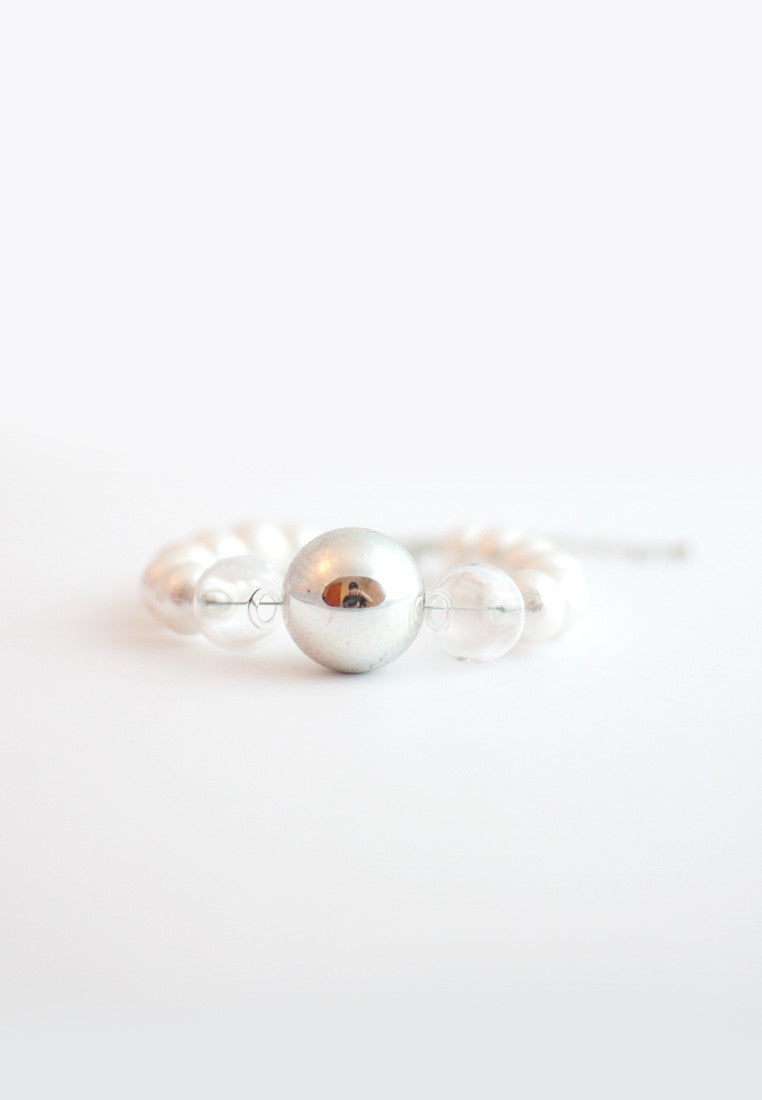 Cotton Pearls Glass Bracelet - sanwaitsai