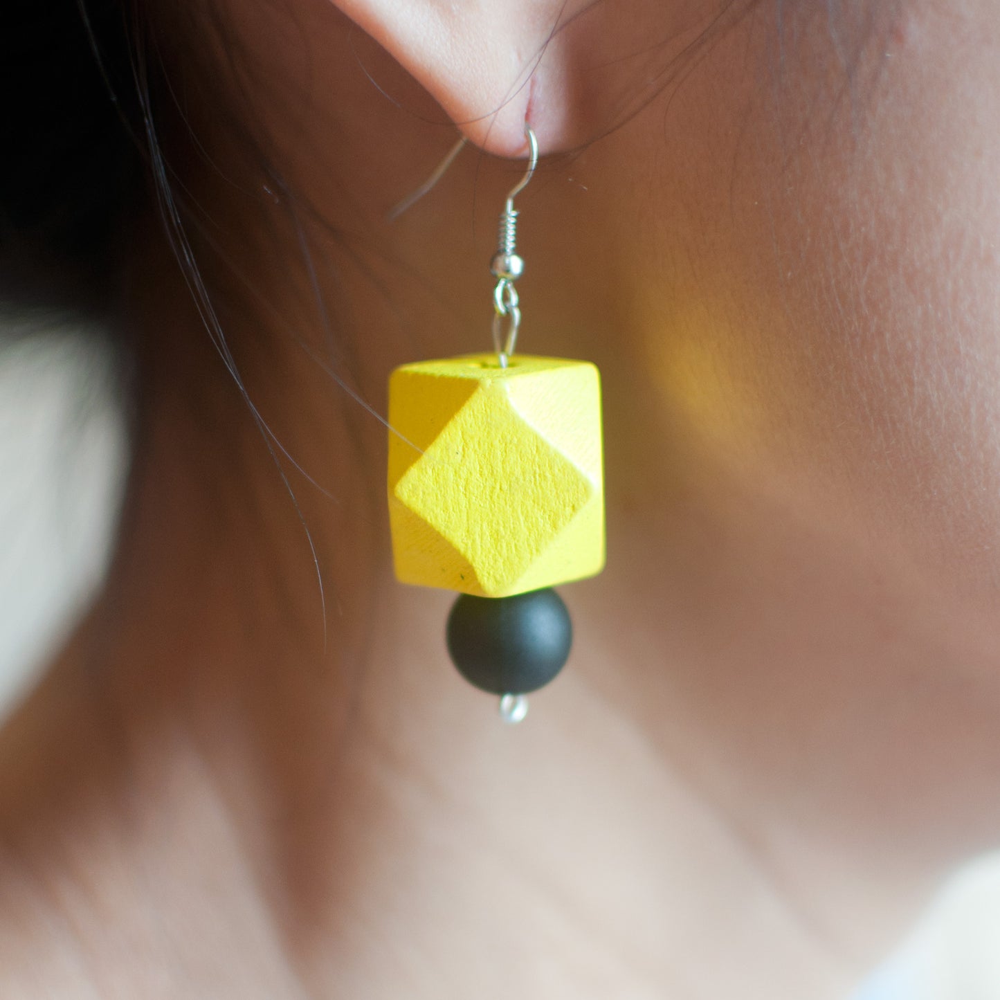 Black & Yellow Earrings - sanwaitsai